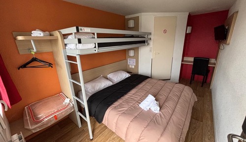 Dreibettzimmer