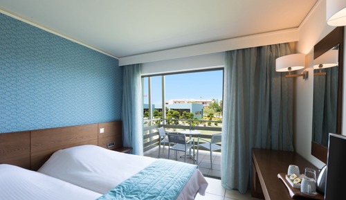 Standard, Limited sea view