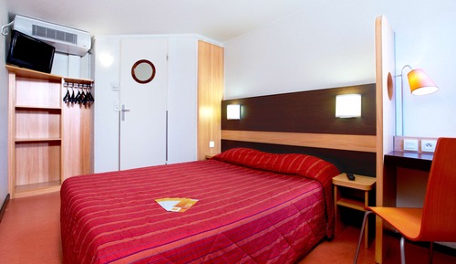 Standardzimmer, Mehrere Betten (1 Double and 1 Single bed)