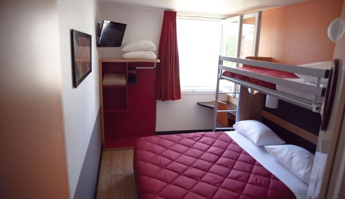Standardzimmer, Mehrere Betten (1 Double and 1 Single bed)
