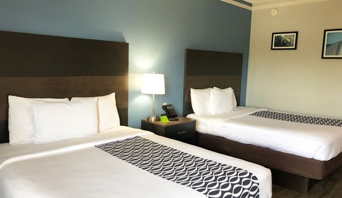 Zimmer, 2 Queen-Betten, barrierefrei, Nichtraucher (Roll-in Shower)