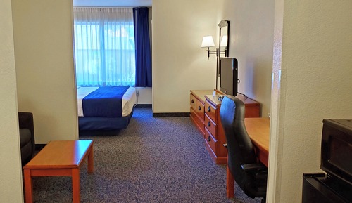 Zimmer, 1 King-Bett, Nichtraucher, Kühlschrank und Mikrowelle