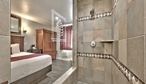 Suite, 1 King-Bett (Tahoe Suite)