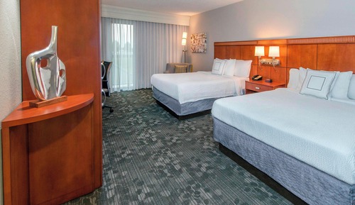 Zimmer, 2 Queen-Betten