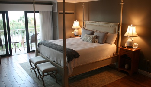 Standardzimmer, Poolblick, zum Garten hin