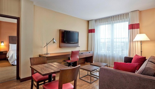 Suite, 1 King-Bett und Schlafsofa