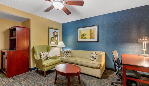 Evolution Suite, 1 King-Bett