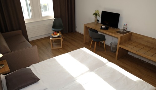 Superior Zimmer Twin  Bett & Schlafsofa 