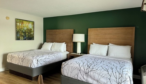 Zimmer, 2 Queen-Betten