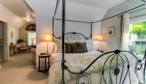 Suite, 1 King-Bett (Barbara Howard)