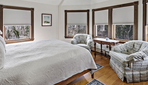 Deluxe-Zimmer, 1 King-Bett (No Pets)