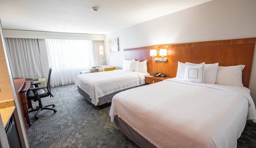 Zimmer, 2 Queen-Betten, Nichtraucher