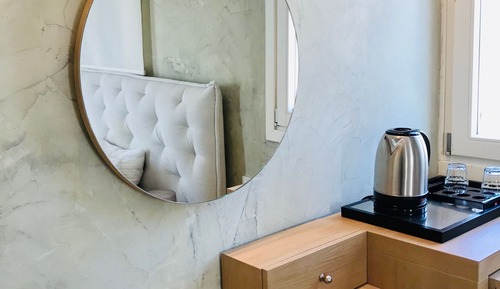 Premium-Doppelzimmer, 1 Doppelbett, eingeschränkter Meerblick