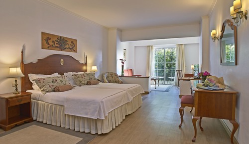 Premium-Doppel- oder -Zweibettzimmer, Balkon, Gartenblick