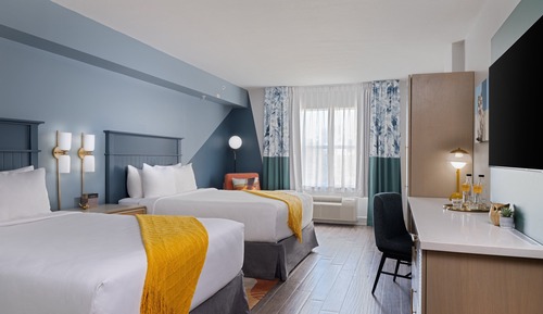 Standardzimmer, 2 Queen-Betten, barrierefrei (Communications, Roll-In Shower)