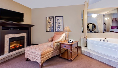 Suite, 1 King-Bett, Nichtraucher (Hot Tub & Fireplace)