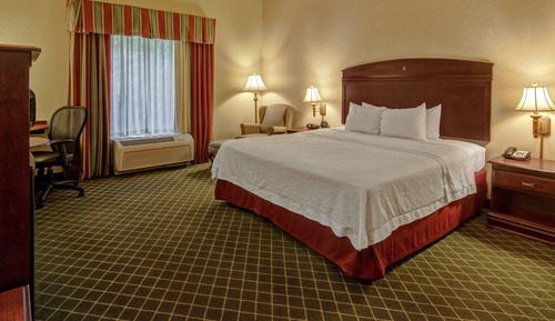 Zimmer, 1 King-Bett, barrierefrei, Badewanne (Mobility & Hearing)