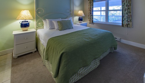 Deluxe-Zimmer, 1 King-Bett und Schlafsofa, Blick auf den Innenhof