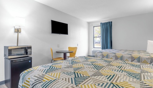 Deluxe-Zimmer, 2 Queen-Betten, Nichtraucher, Kühlschrank und Mikrowelle