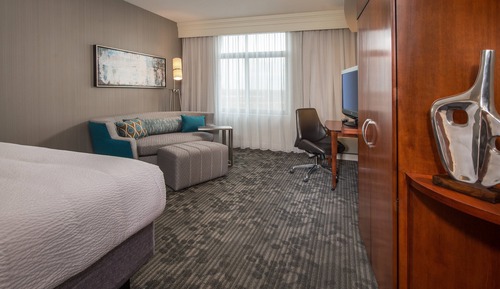 Zimmer, 1 King-Bett und Schlafsofa, Balkon, Ausblick (Hearing Accessible)