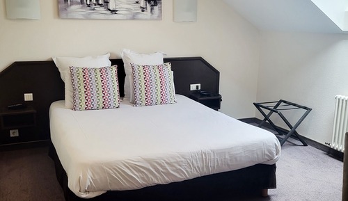 Superior-Zimmer, 1 Doppelbett und Schlafsofa