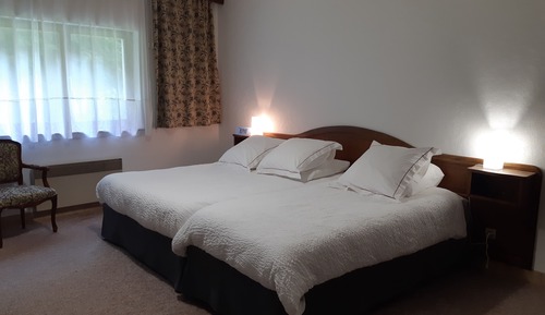 Standard-Dreibettzimmer