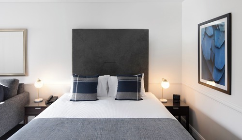 Superior-Zimmer (Bath & Balcony)