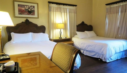 Zimmer, 2 Queen-Betten