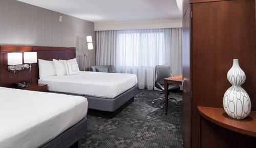 Zimmer, 2 Queen-Betten