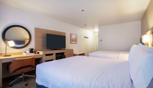 Zimmer, 2 Queen-Betten, Nichtraucher