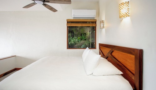 Superior-Zimmer, 1 King-Bett, eingeschränkter Meerblick