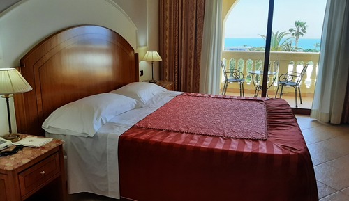 Doppel- oder Zweibettzimmer, Meerblick