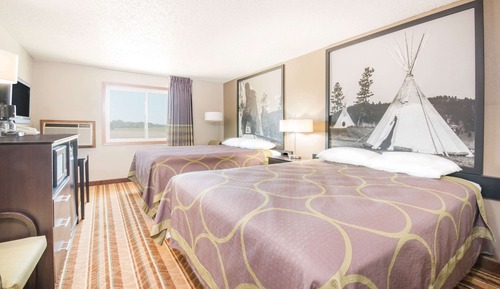 Zimmer, 2 Queen-Betten, Nichtraucher, Mikrowelle (Accessible only by 6 stairs)