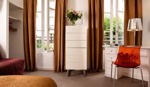 Dreibettzimmer