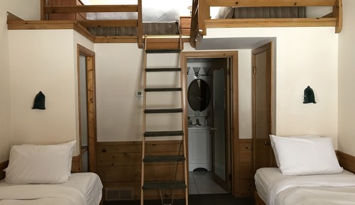 Economy-Vierbettzimmer