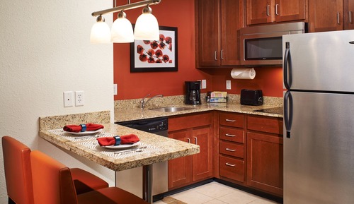 Studio, 1 King-Bett und Schlafsofa, Nichtraucher (Mobility/Hearing Access, Roll-In Shwr)