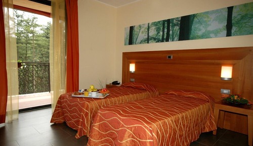 Dreibettzimmer