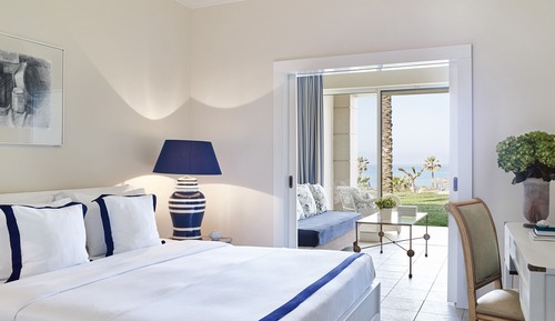 Junior Suite Covered Veranda & Garden