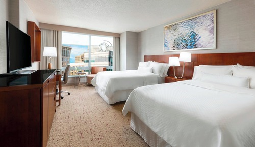 Zimmer, 2 Doppelbetten, Stadtblick