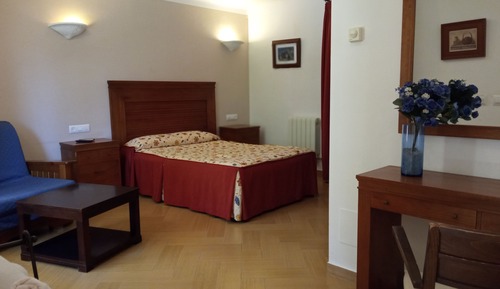 Comfort-Doppel- oder -Zweibettzimmer