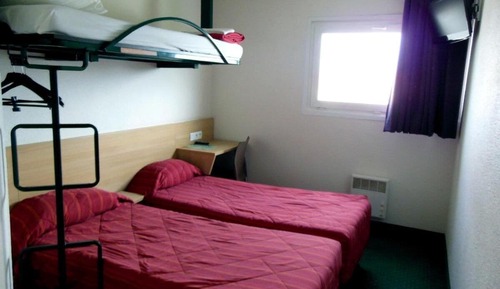 Dreibettzimmer