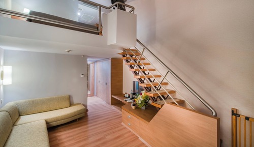 Deluxe Family Duplex Suite with Sea View and Balcony