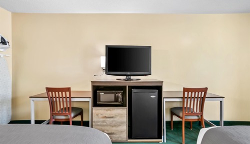 Zimmer, 2 Doppelbetten