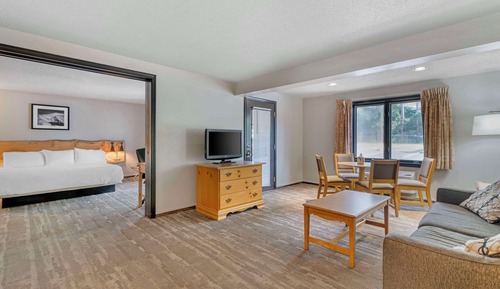 Suite, 1 King-Bett und Schlafsofa, Nichtraucher, Balkon