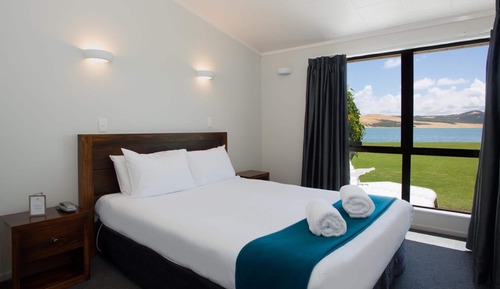 2 Bedroom Beachfront Apartment