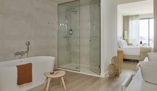 ME, Superior-Zimmer, Verbindungszimmer