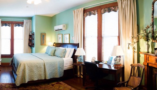 Classic-Zimmer, 1 King-Bett, eigenes Bad (Not Pet Friendly)