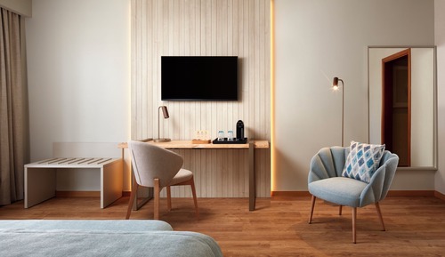 Superior-Doppel- oder -Zweibettzimmer, eingeschränkter Meerblick