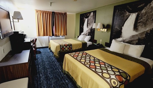 Zimmer, 2 Queen-Betten, Nichtraucher