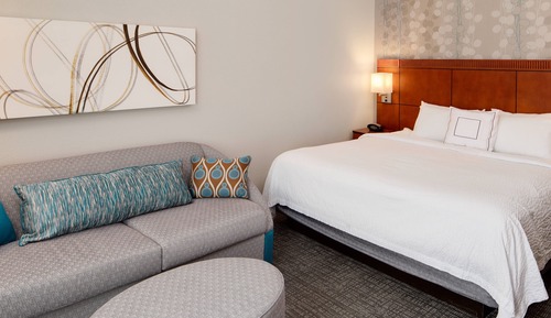 Zimmer, 1 King-Bett und Schlafsofa (Mobility/Hearing Accessible, Tub)